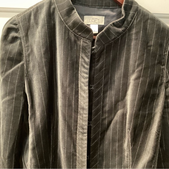 Ann Taylor Loft Velvet Gray/silver shimmer jacket Sz 12 - Picture 12 of 16